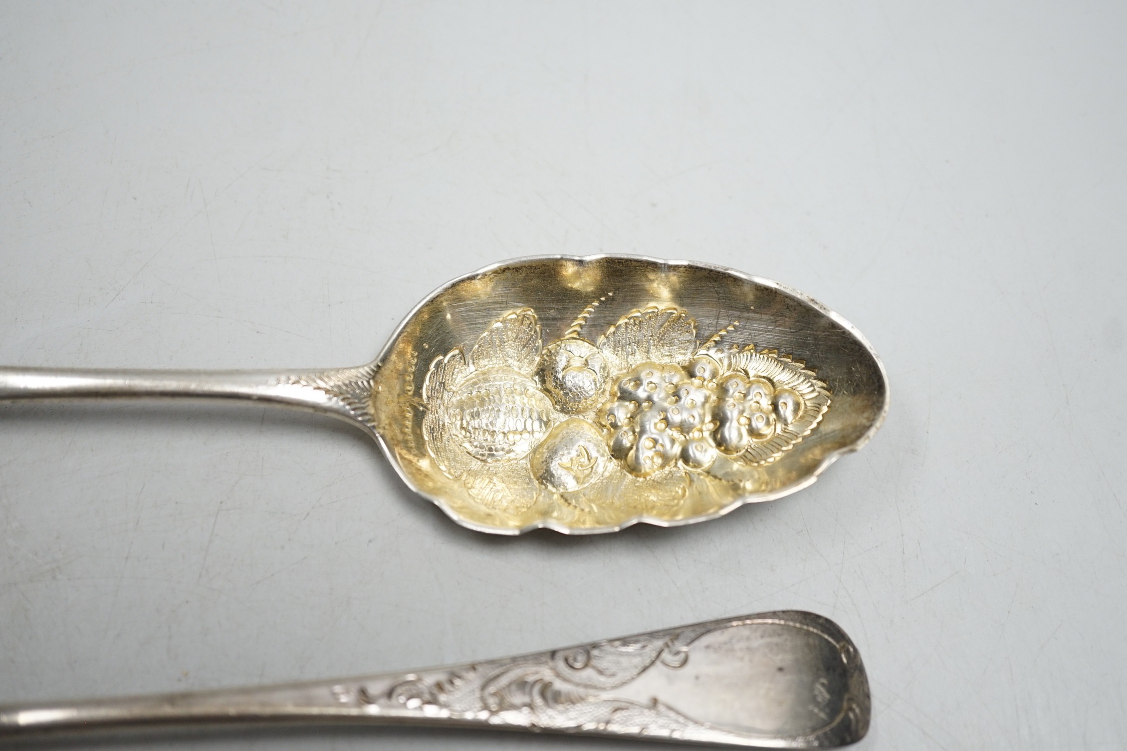 A pair of early Victorian silver Old English pattern 'berry' spoons, Mary Chawner, London, 1839, 21.9cm, 3.6oz.